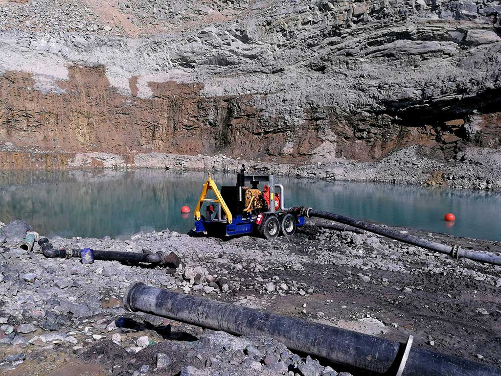 The Integrated Pump Rental team on site at the mine in the Northern Cape.