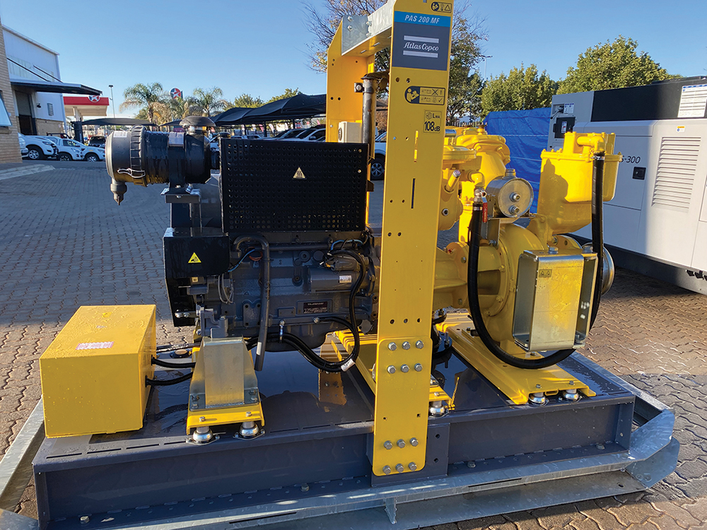 The Atlas Copco PAS 200 MF has a maximum flow rate of 600 m3 at a maximum head of 36 m.